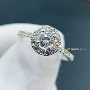 Nhẫn kim cương nữ engagement một vòng halo