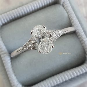 Nhẫn kim cương nữ engagement chủ oval 6x8 6 chấu