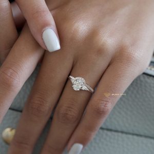 Nhẫn kim cương nữ engagement chủ oval 6x8 6 chấu