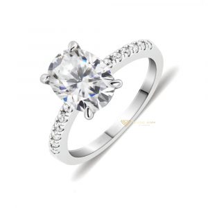 Nhẫn kim cương nữ Tiffany chủ oval 7x9
