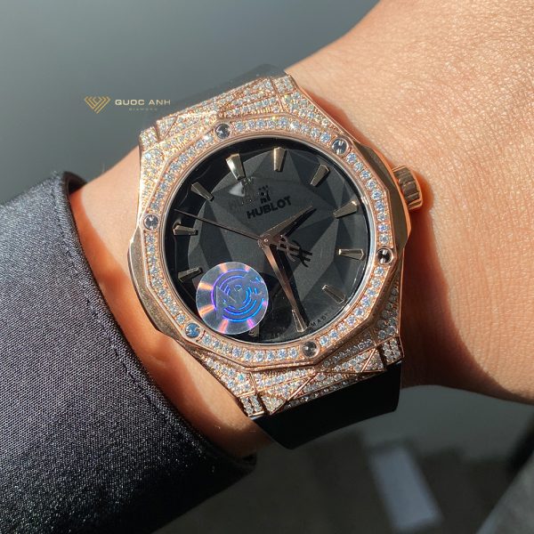 Đồng hồ Hublot Orlinski độ full kim cương vàng hồng