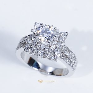 Nhẫn nữ chùm hoa thiết kế bạc S925 full xoàn moissanite DIVA-SRE021